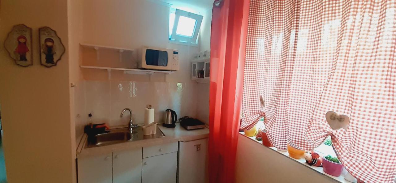 Studio Apartment Imagino สปลิท ภายนอก รูปภาพ
